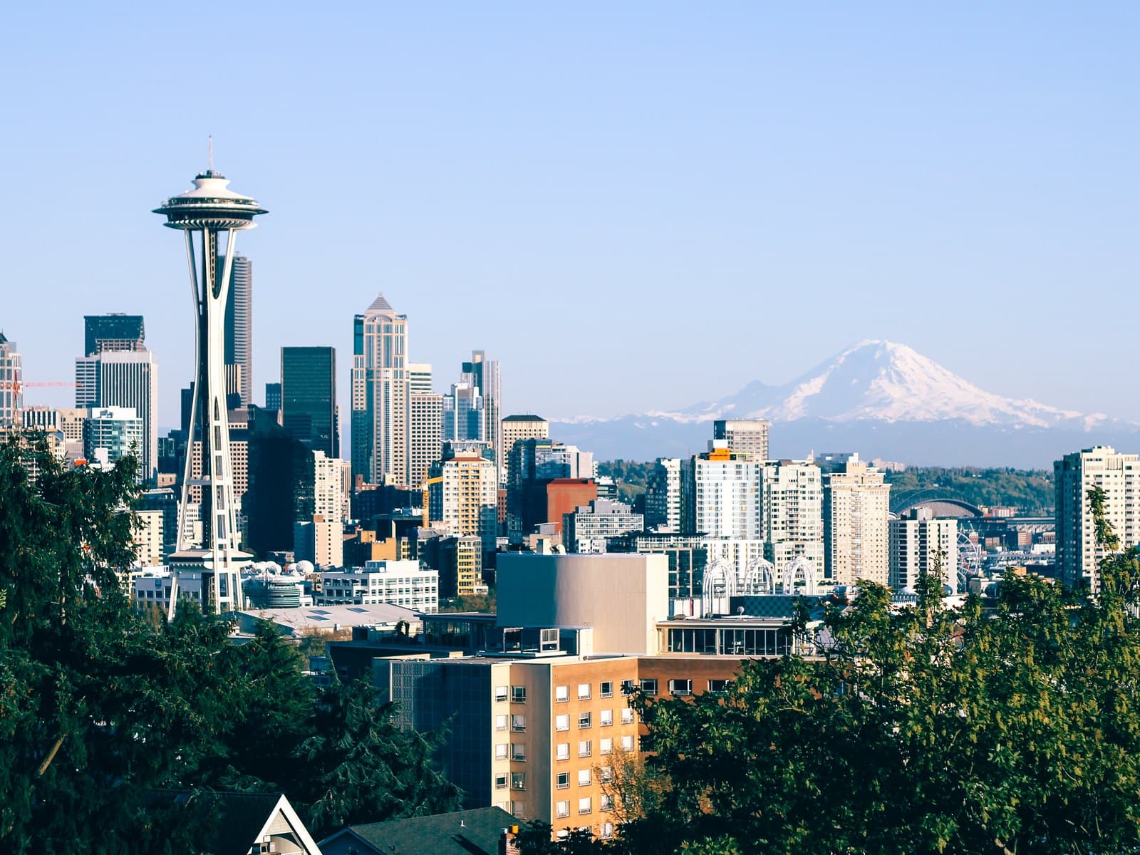 Seattle skyline with the Space Needle and Mount Rainier, seen from Kerry Park